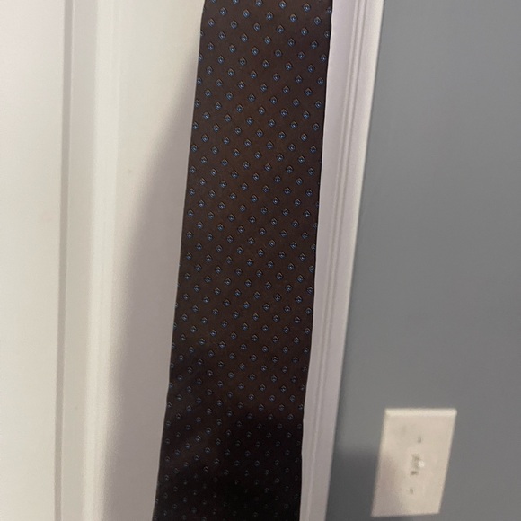 Christian Dior Tie Brown with bluish spot designs Sz Os - Picture 8 of 16